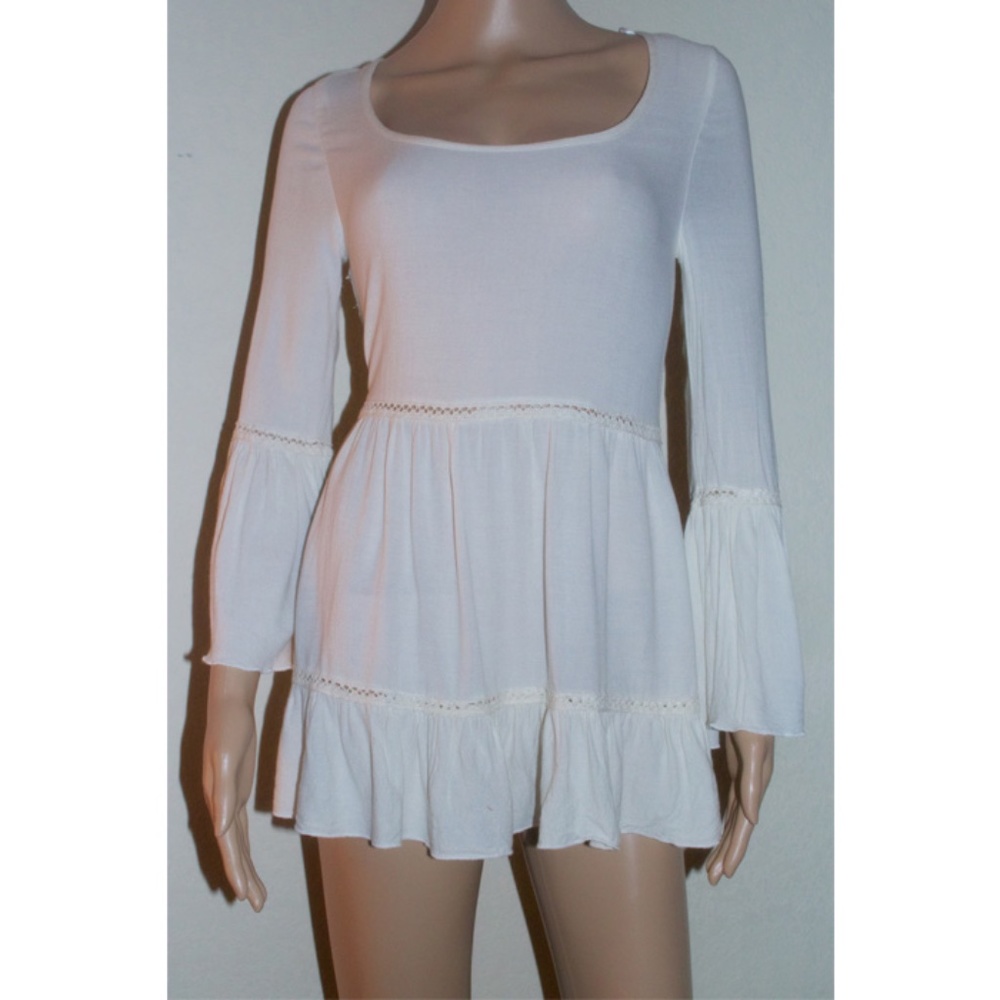 NEW WITH TAGS  LIBERTY  LOVE Cream colored Boho Top SZ  S